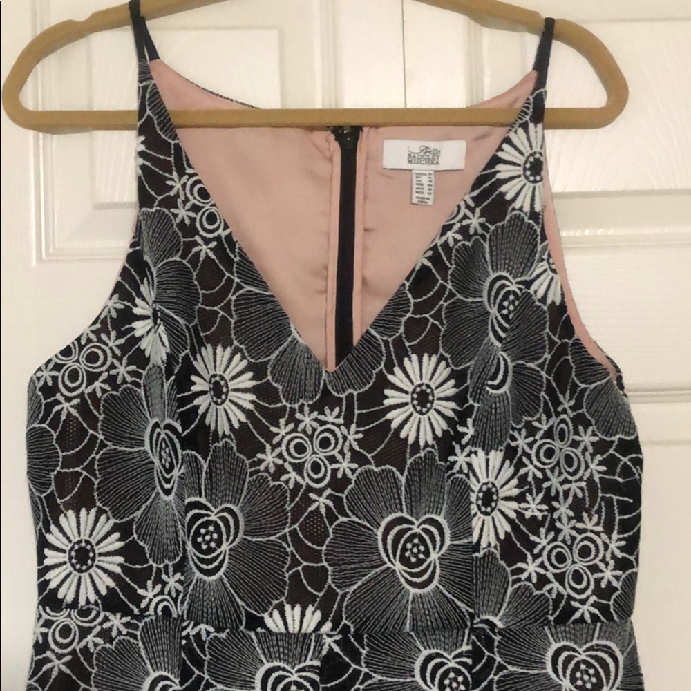 Badgley Mischka Lace Dress - Picture 3 of 11